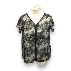 Covington Women’s Short Sleeve Sheer Black Floral Over Shirt, Black, size LP